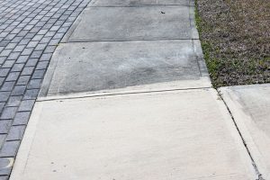 Reasons to Hire Professional Sidewalk Cleaners