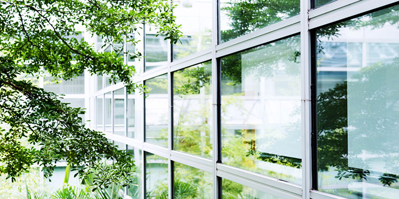 Reasons to Use Our Commercial Window Pressure Washing Services